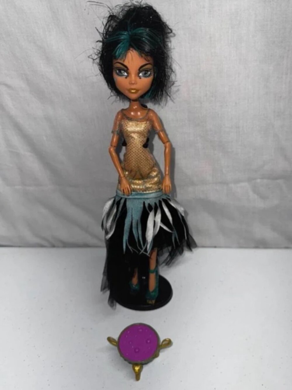 Monster High Ghouls Rule Cleo and accessory